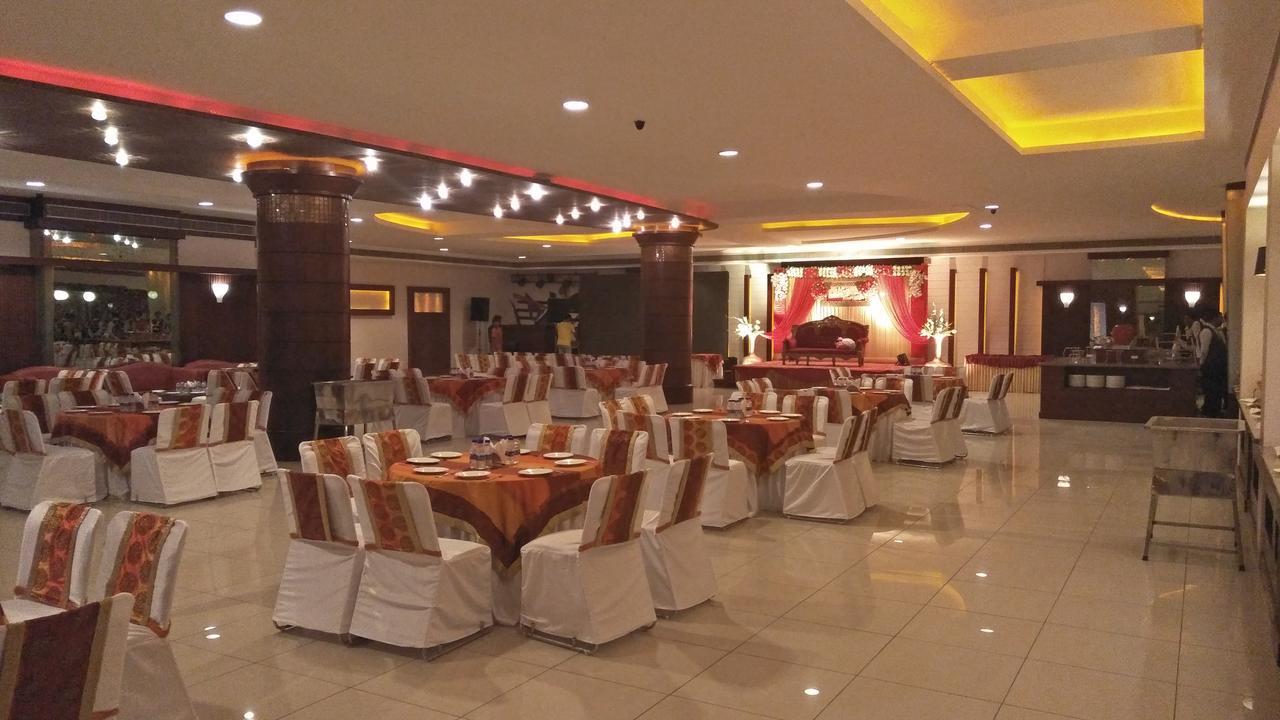 Ab Clarks Inn Jalandhar Esterno foto